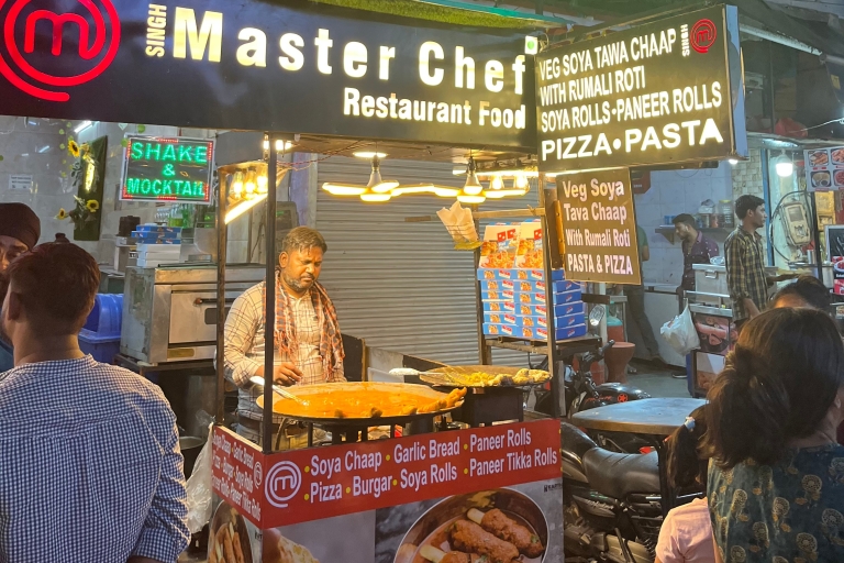 Agra de noche - Visita al mercado de comida en auto rickshaw (tuktuk)