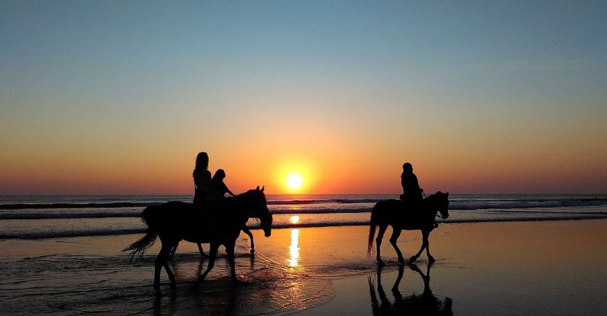 海滩上骑骑骑马 日落90分钟 - Hizvo