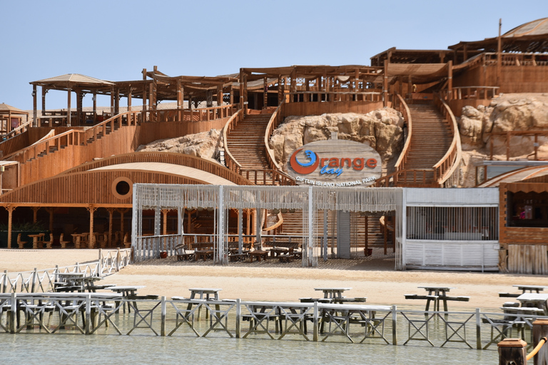 Hurghada: Yacht Trip with Diving, Water Activities, & Lunch From Hurghada