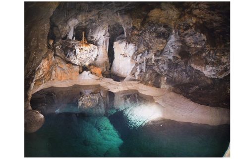 Ferrovia Corinto-Odontotos-Pranzo-Grotta dei laghi: giornata privata
