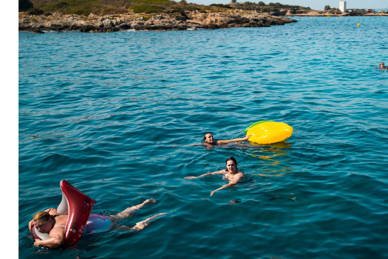 Palma: Paseo en Barco por Punta Negra y Ses Illetes con Música en Vivo