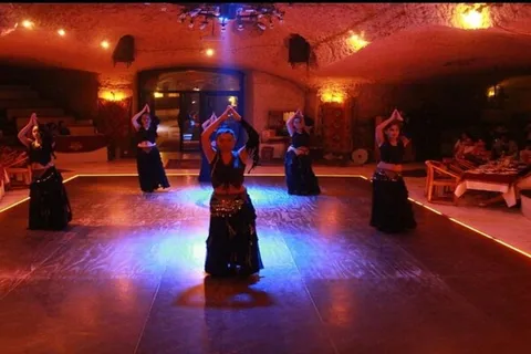 Cappadoce : Dîner-spectacle sur la culture turque et transfert facultatif
