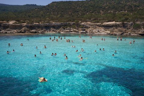 Paphos/Akamas: Excursão de ônibus e barco pela Lagoa Azul com toboágua