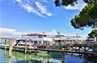 Von Punta Sabbioni schnelle Fahrt zur Insel Burano und zurück