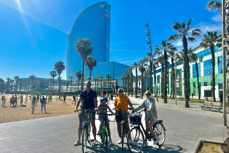 Barcelona: City Private Bike Tour Barcelona: City Highlights Guided Bike Tour