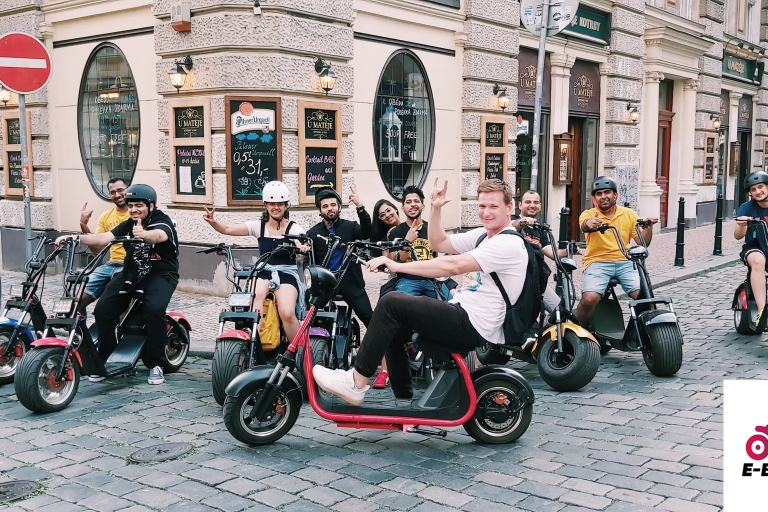 Prag auf Rädern: Private, live geführte Touren auf eScooternLive-geführte Tour 60 Minuten auf Englisch