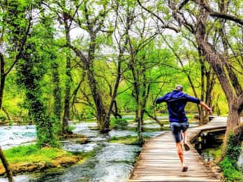 Da Spalato: tour guidato alle cascate di Krka e biglietto scontato