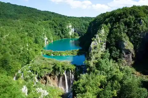 From Zagreb to national park plitvice lakes day trip
