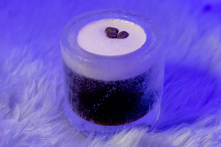 Queenstown Ice Bar: Ice Lounge Premium Eintritt mit GetränkIce Bar Lounge Premium Eintritt plus 1x Mocktail