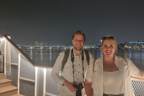 Séoul : Croisière nocturne guidée sur le fleuve Han avec collations et boissonsSéoul : Croisière nocturne guidée sur le fleuve Han et pique-nique dans le parc Hangang