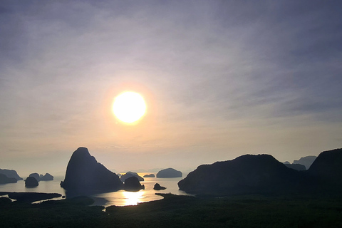 Khao Lak: Phang-Nga Bay Sunrise Trip by VIP Longtail boat