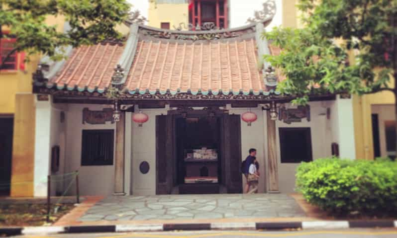 Singapore: Tan Ah Huat in Chinatown Walking Tour | GetYourGuide