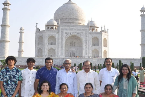 Da Delhi: gita di un giorno con ingresso prioritario al Taj Mahal e al Forte di AgraPacchetto Tutto Incluso