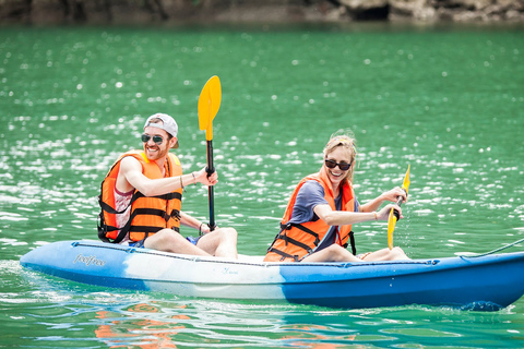 Nuova crociera a 5 stelle di 2 giorni e 1 notte nella Baia di Halong con pastiDa Hanoi: crociera di 2 giorni nella baia di Halong con pasti