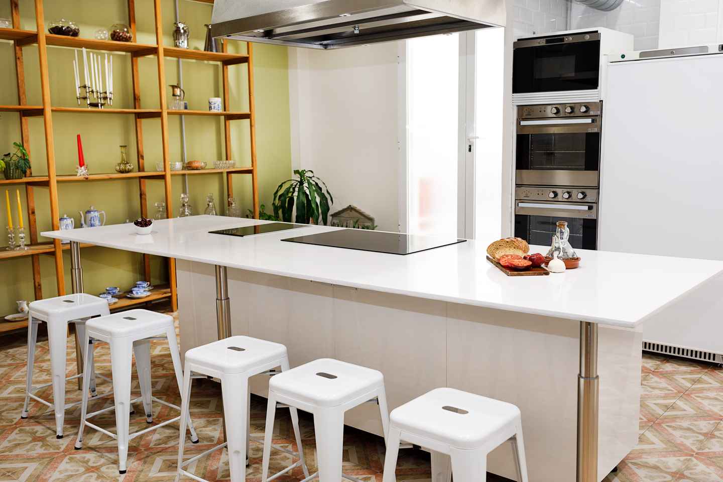 Madrid: Tapas & Paella Cooking Class with Expert Chef