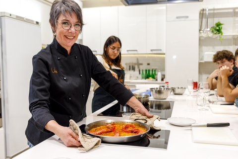 Madrid: Tapas Cooking Class at a Private Local Eatery