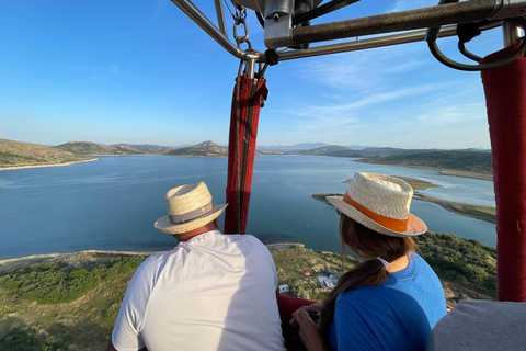 Desde Atenas: Experiencia de vuelo en globo cerca de Tebas