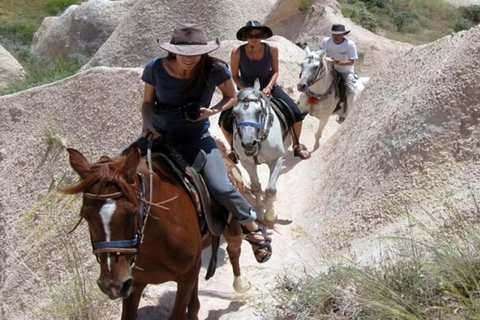 Tour a cavallo della Cappadocia