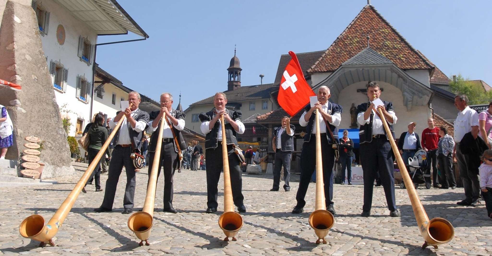De Montreux, ville de Gruyères, visite privée Fromage et chocolat - Hizvo
