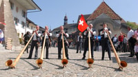 Von Montreux, Gruyères Stadt, Cheese&Chocolate Private Tour - Hizvo