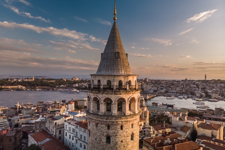 Istanbul: Toeristenpas met meer dan 100 attracties & diensten3-daagse toeristenpas voor Istanboel