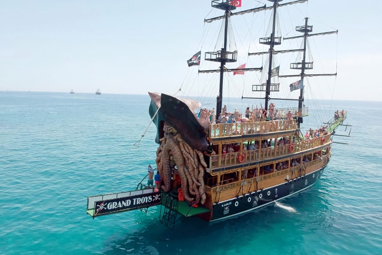 Alanya: Piratenreis met optie bij zonsondergang en onbeperkte drankjesDagtocht met bijeenkomst (geen pick-up) en onbeperkte frisdranken