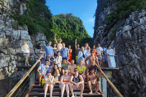 Phi Phi: Passeio de lancha ao pôr do sol com Maya Bay e PlânctonPhi Phi: excursão turística de lancha com Maya Bay e Plankton