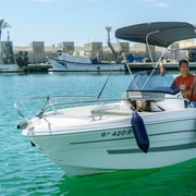 Boat without licence, fuel included