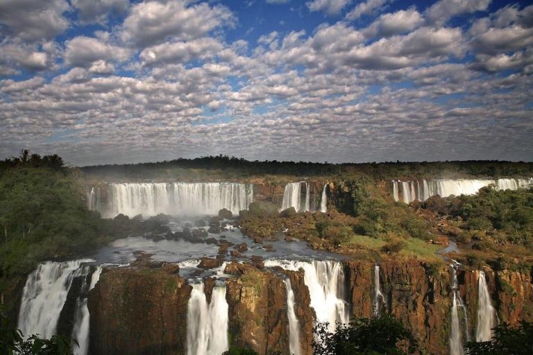 Puerto Iguazu : Visite du côté brésilien des chutes d'IguazuCircuit des chutes d'Iguazu - Circuit en petit groupe du côté brésilien