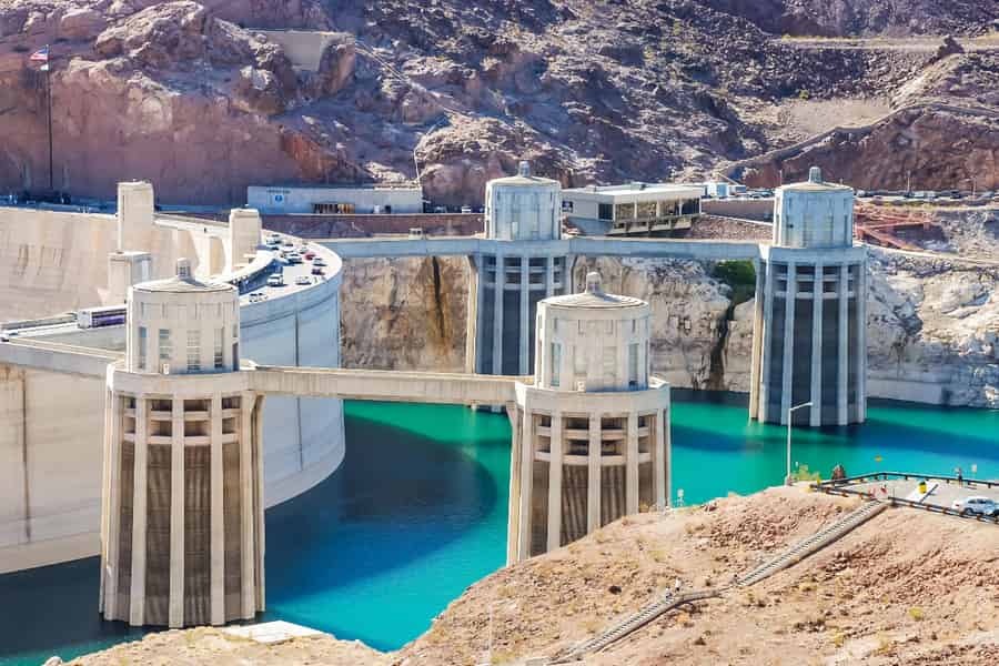 Hoover Dam & Red Rock: Eine unvergessliche selbstgeführte Tour. Foto: GetYourGuide