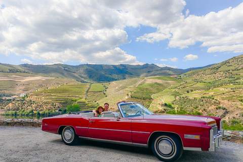 Von Porto aus: Private Douro-Weinbautour, Kreuzfahrt und Mittagessen