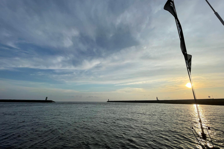 Porto: Charming Sailboat Cruise Sunset
