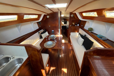 Porto: Charming Sailboat Cruise Sunset