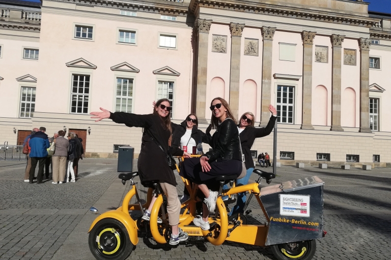 Berlin: Zwiedzanie z przewodnikiem z rowerami konferencyjnymi