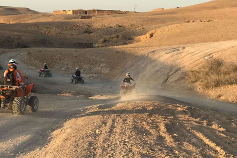 Marrakesch Quadfahren in der Agafay-Wüstemarrakech-quad-biking-in-agafay-desert