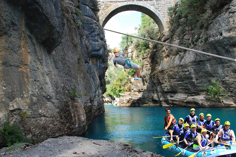 Antalya: Rafting nel canyon di Köprülü con pranzo e trasferimentoAntalya: Rafting sul fiume con pranzo al punto di incontro