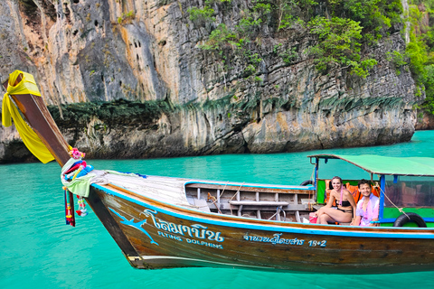 Depuis Phuket : Excursion d'une journée à Phi Phi avec visite privée à bord d'une longue queueDepuis Phuket : Excursion d'une journée à Phi Phi avec un tour privé en longue queue