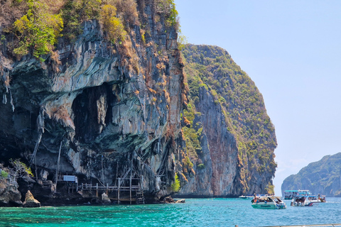 Depuis Phuket : Excursion d'une journée à Phi Phi avec visite privée à bord d'une longue queueDepuis Phuket : Excursion d'une journée à Phi Phi avec un tour privé en longue queue