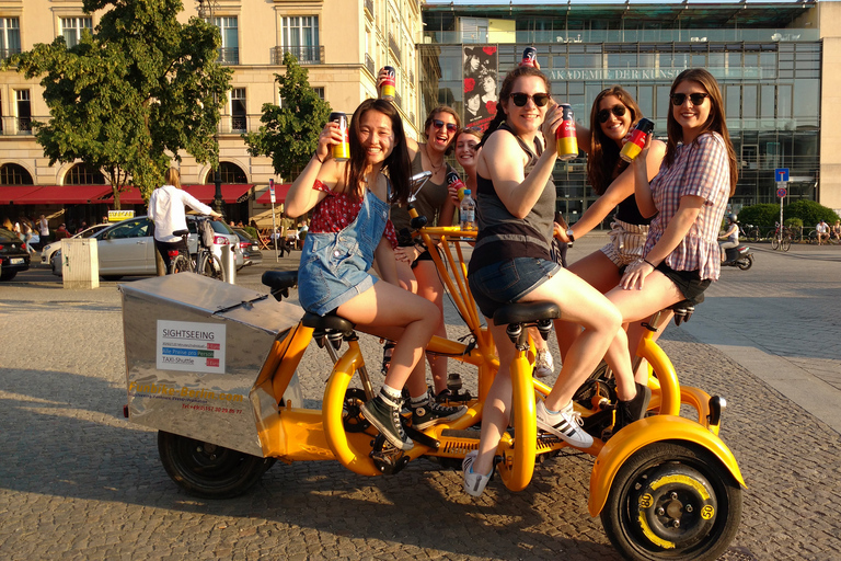 Berlin: Geführte Sightseeing-Tour mit Konferenzfahrrädern