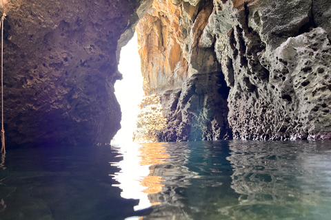 Rhodos-stad: RIB-cruise met snacks en drankjesOntmoetingspunt in Rhodos-stad