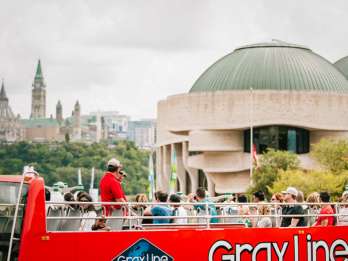 Ottawa: Hop-On Hop-Off Guided City Tour Pass