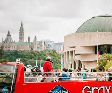 Ottawa: Hop-On Hop-Off Guided City Tour Pass