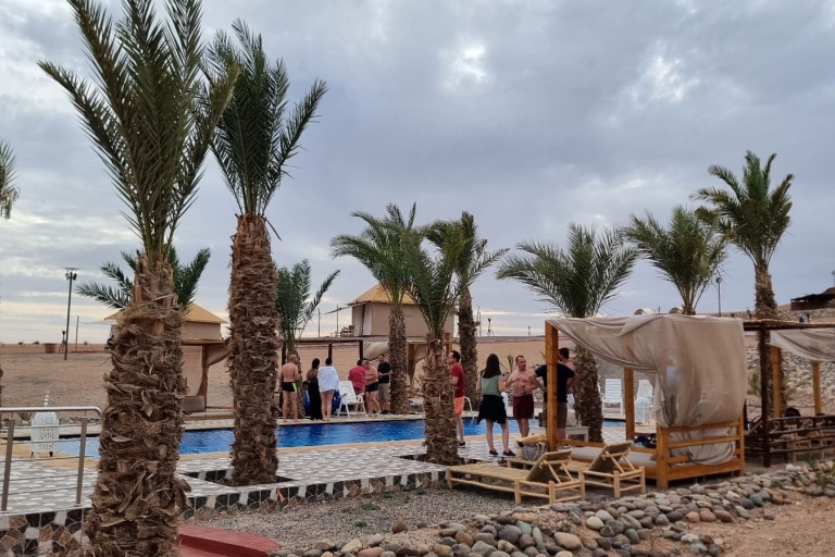 Depuis Marrakech : Dîner luxueux et magique au coucher du soleil à Agafay