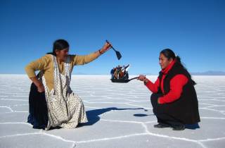 Uyuni Salt Flats und Sonnenuntergang - Ganztägig | Reiseführer auf Englisch |