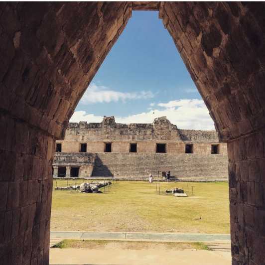 Tour a Uxmal, Cenote y Kabah