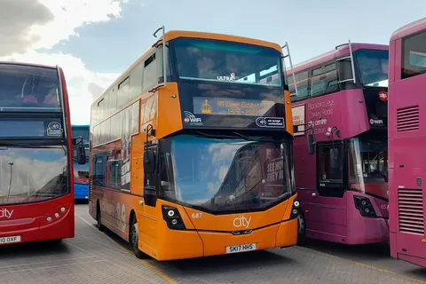 Oxford: transfer autobusowy z/do lotniska Londyn Gatwick