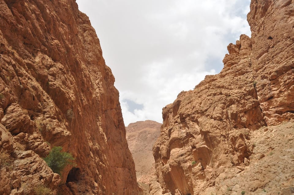Tanger à Marrakech 5 Jours , Chefchaouen, Fès et Désert - Hizvo
