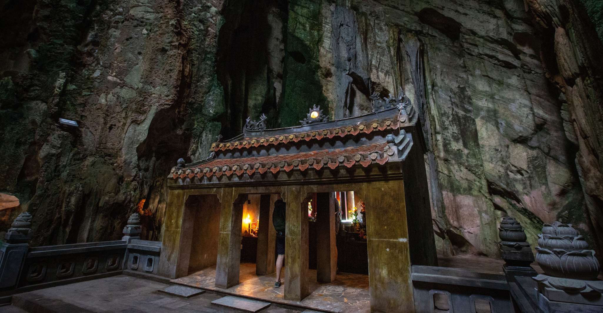 Hoi An To Heige بسيارة خاصة عن طريق هاي فان باس، جسر ذهبي - Hizvo