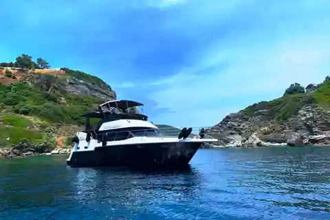 Skiathos: Private Yacht Cruise with Swim Stops