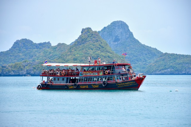 Visit Samui: Big Boat Sigthseeing Tour to Angthong Marine Park in Angthong Marine Park